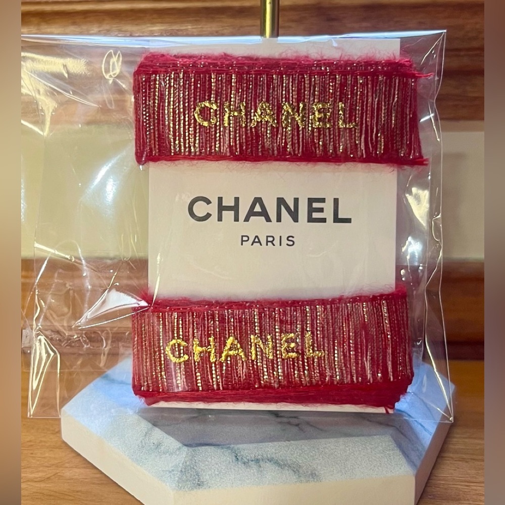 CHANEL Ribbon 🎀 - Picture 7 of 7